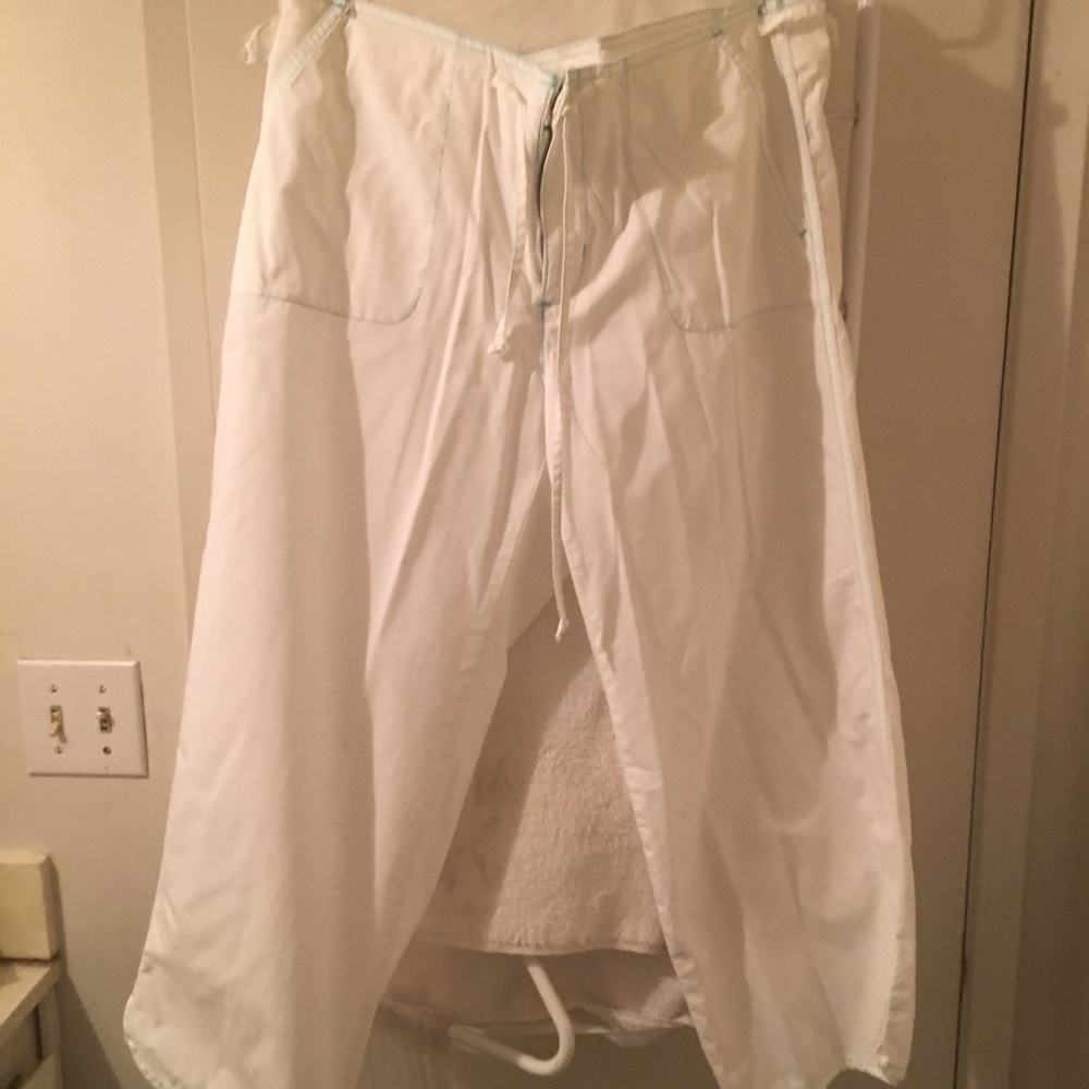 Ambercrombie & Fitch drawstring Capri Pants